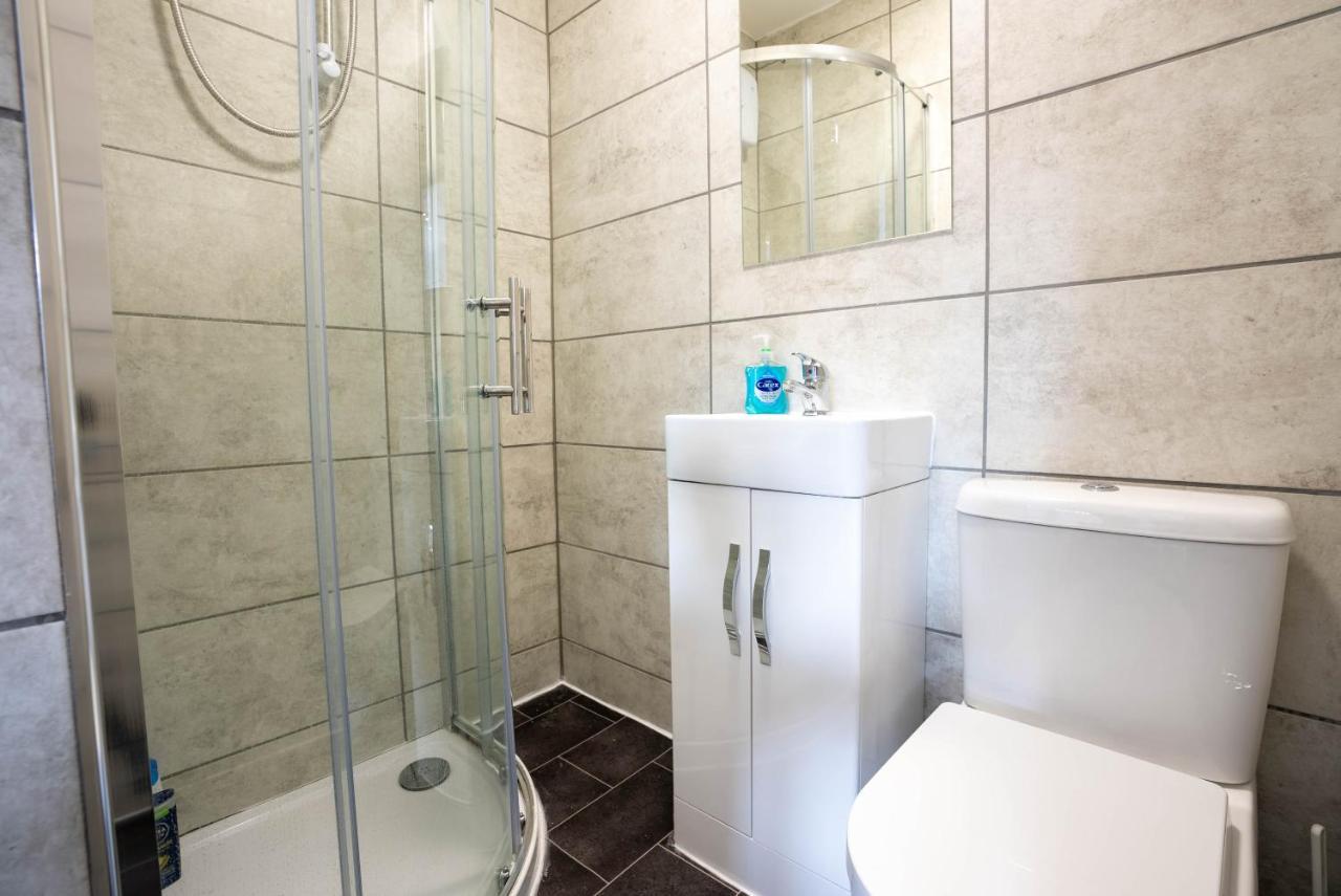 No 01 Small Studio Flat In Aylesbury Town Station Zewnętrze zdjęcie